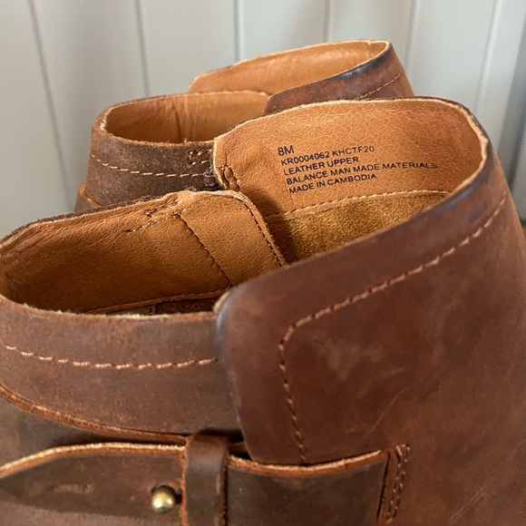 NIB Korks Sonya Distressed Leather Boot - Picture 8 of 10